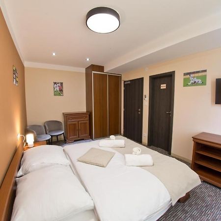 Hotel Restauracia Gol à Oravske Vesele Extérieur photo