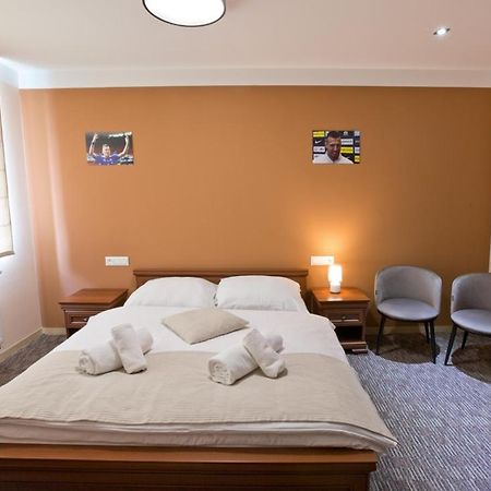Hotel Restauracia Gol à Oravske Vesele Extérieur photo